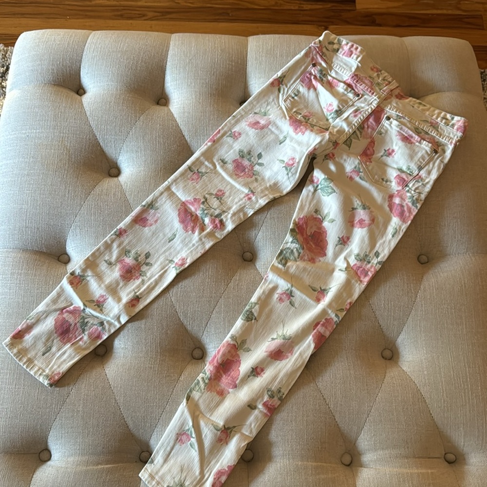 FREE PEOPLE JEAN BUNDLE. NWT AND NWOT. SIZE 26 - Picture 4 of 11